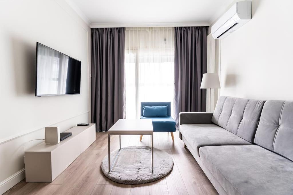 Chic & Luxury Apartment By Mennica Residence Варшава Экстерьер фото